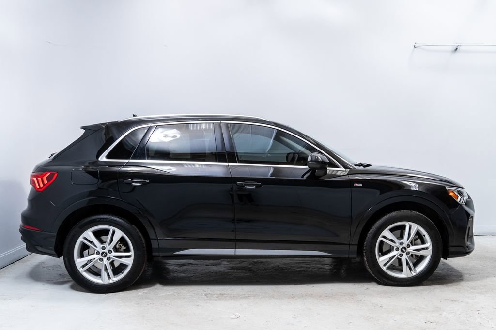 Used 2023 Audi Q3 2.0T Premium Plus w/ Premium Plus Package image 8