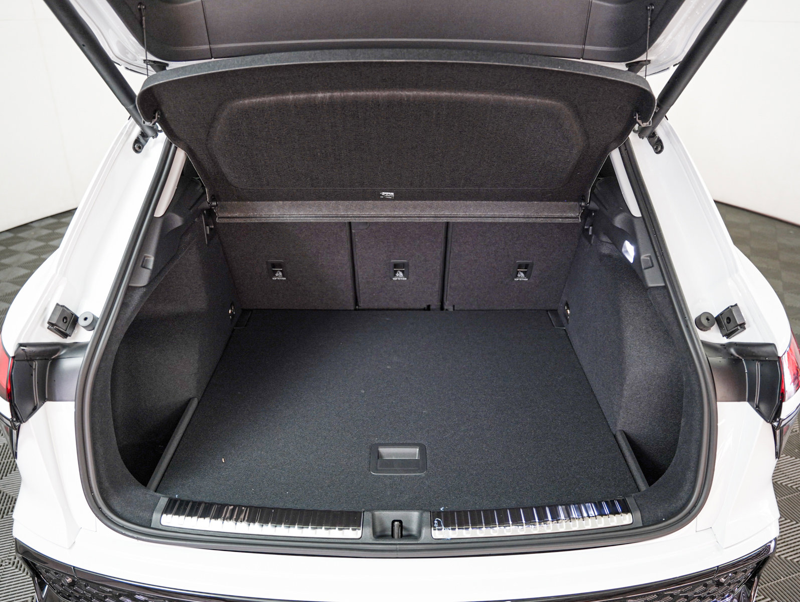 New 2026 Audi Q3 quattro 2.0T image 4