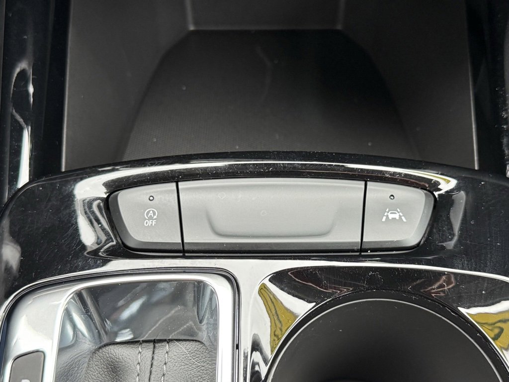 Used 2025 Chevrolet Trax ACTIV w/ Driver Confidence Package image 32