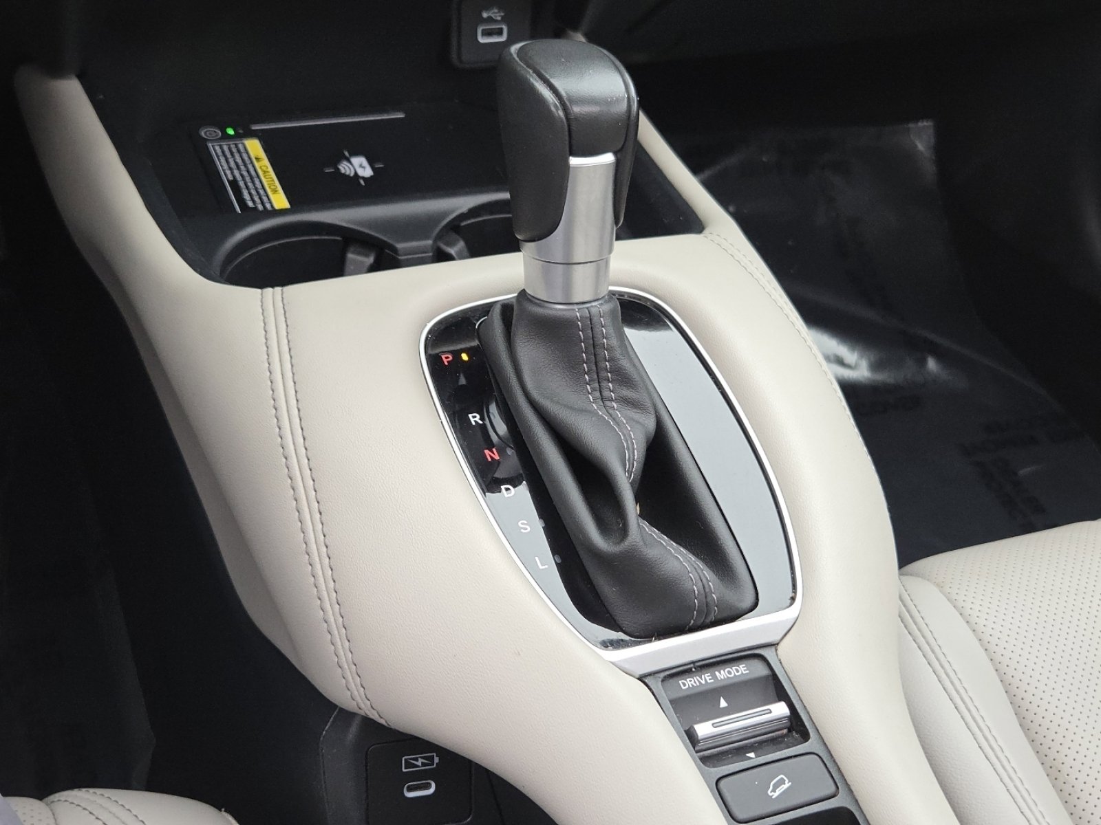 Certified 2024 Honda HR-V EX-L image 30