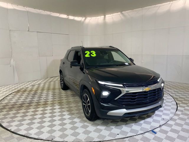 Used 2025 Chevrolet TrailBlazer LT w/ Convenience Package