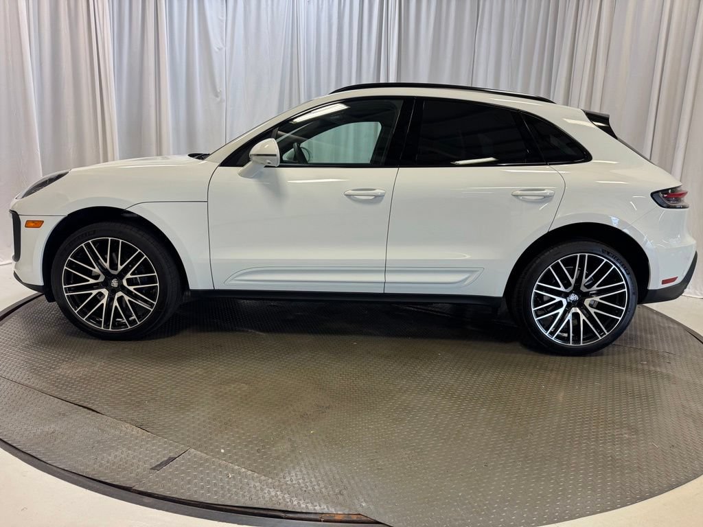 Certified 2025 Porsche Macan w/ Premium Package Plus AWD/4WD video 2