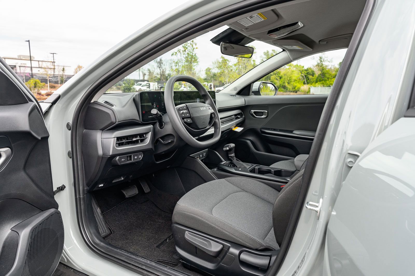 New 2026 Kia K4 LXS image 13