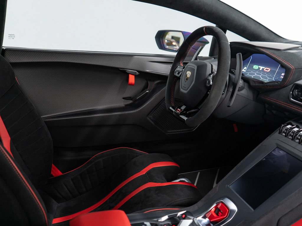 Used 2023 Lamborghini Huracan STO RWD image 25