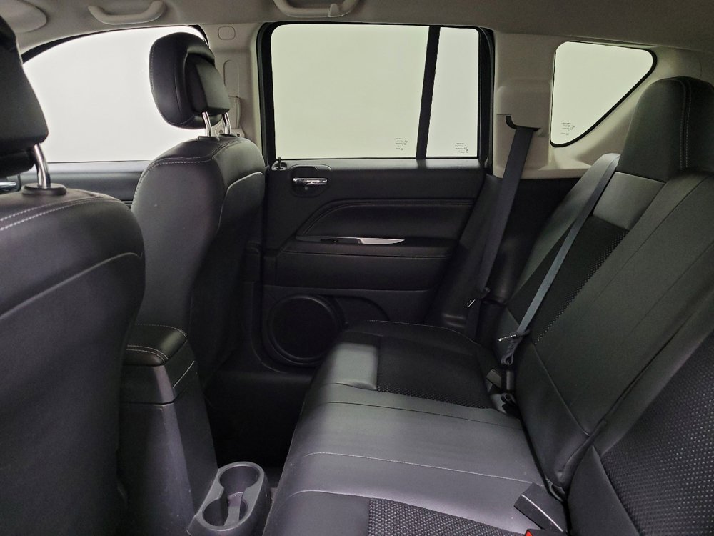 Used 2015 Jeep Compass Latitude AWD/4WD image 18