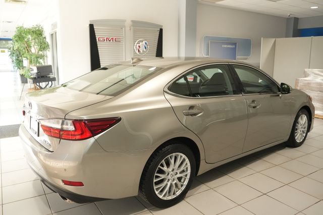 Used 2017 Lexus ES 350 FWD image 8