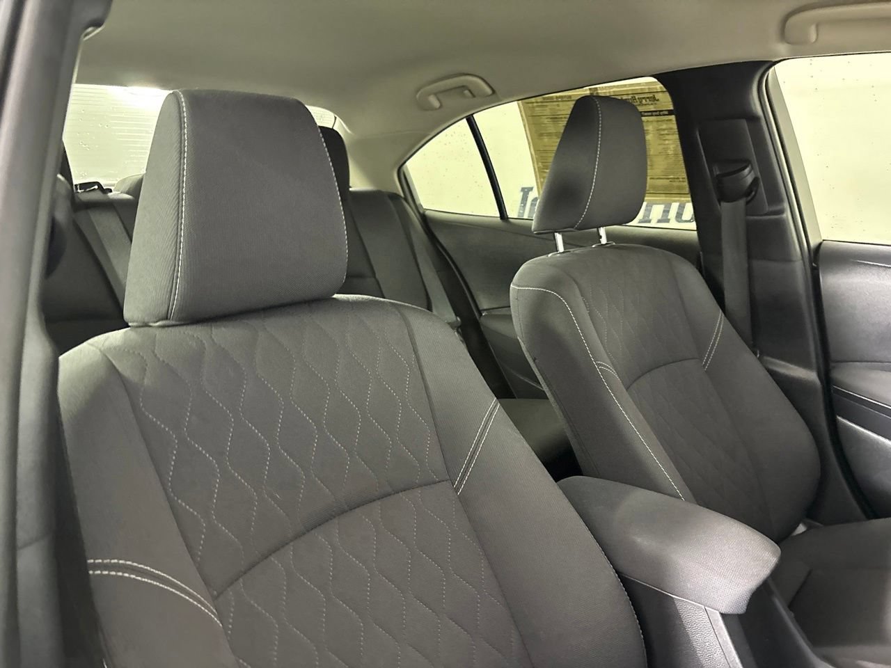 Used 2024 Toyota Corolla LE FWD image 29