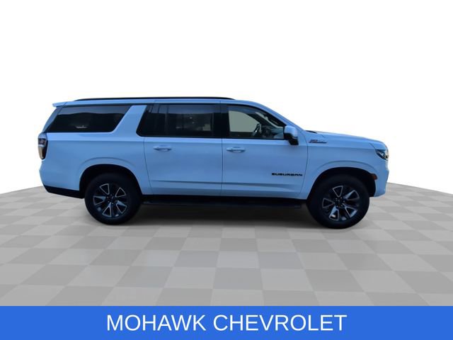 Used 2024 Chevrolet Suburban Z71 w/ Luxury Package AWD/4WD image 10