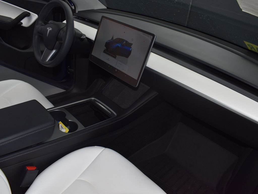 Used 2022 Tesla Model Y Performance image 33