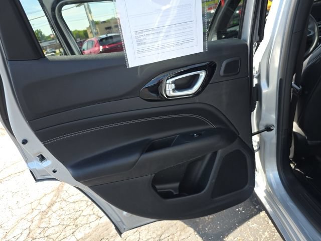 Used 2024 Jeep Compass Limited w/ Driver Assist Group I AWD/4WD image 31