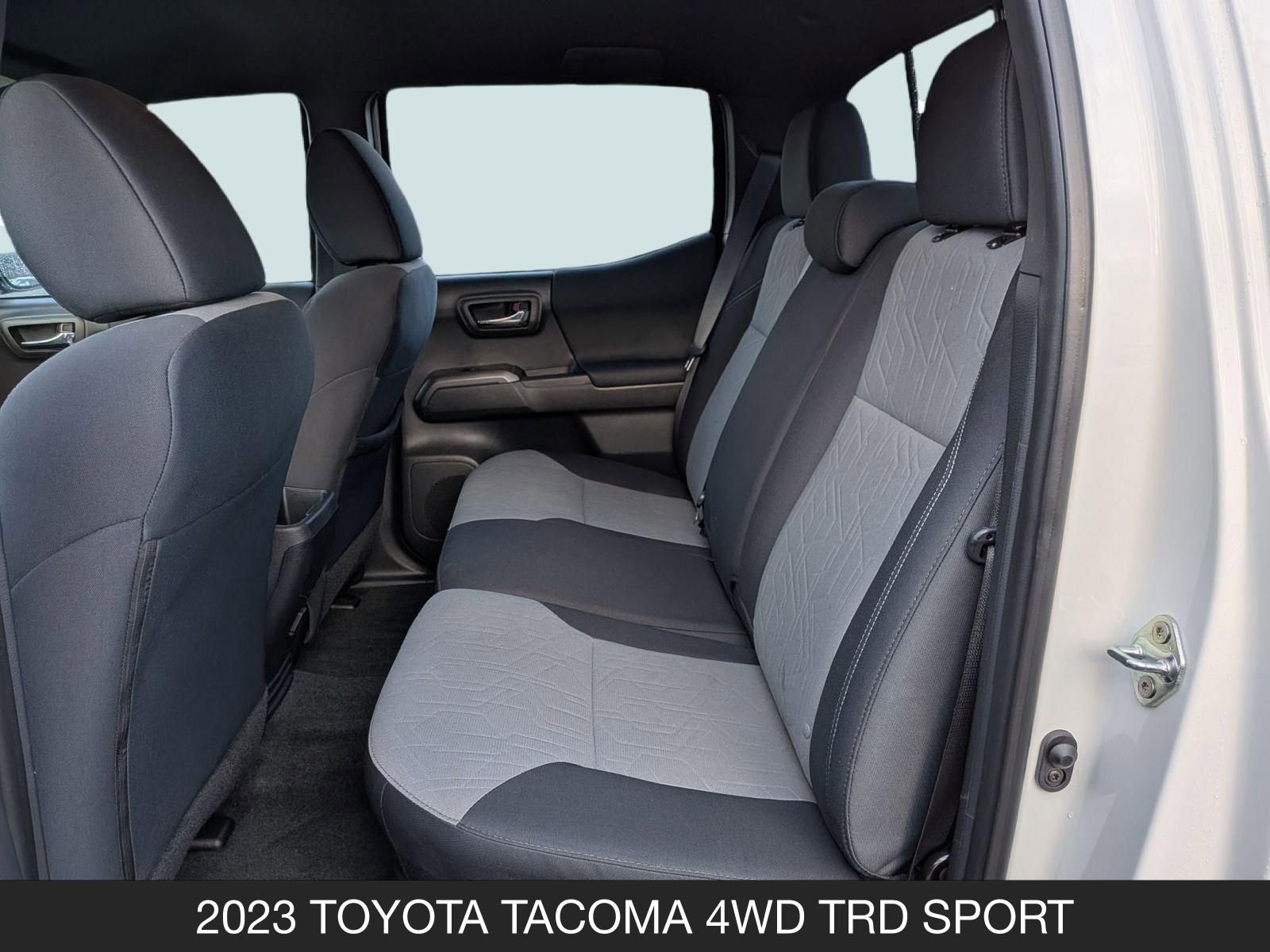 Used 2023 Toyota Tacoma TRD Sport w/ Black Out Package (TMS) image 16