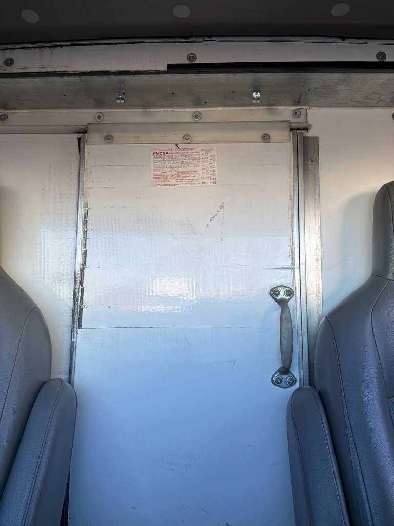 Used 2019 Ford E-350 and Econoline 350 Super Duty image 28