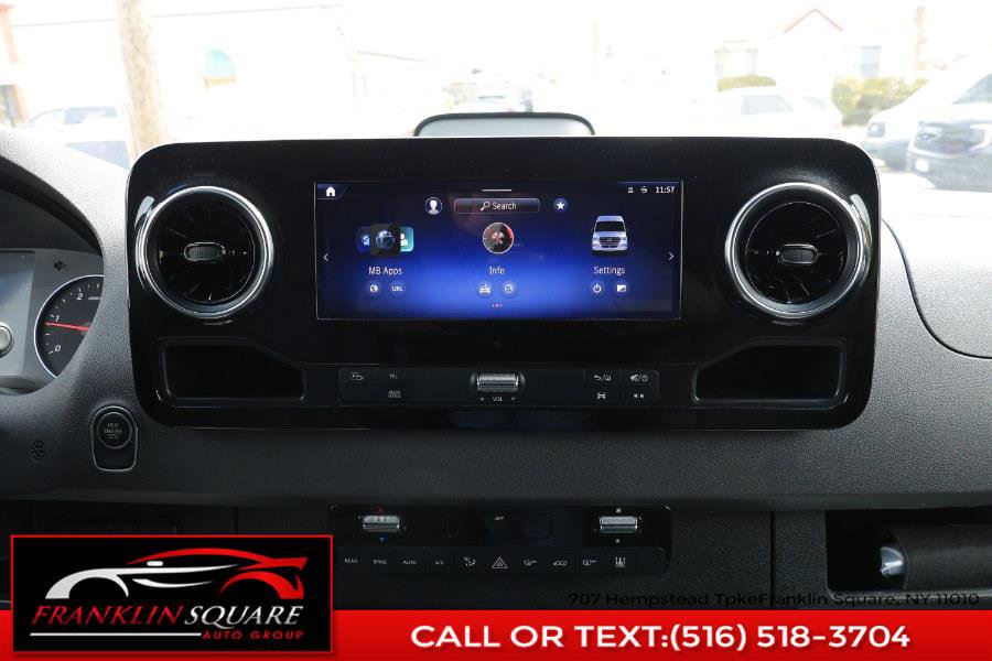Used 2025 Mercedes-Benz Sprinter 2500 image 40