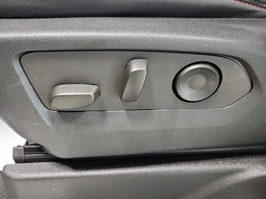 Used 2023 Chevrolet Tahoe RST image 32