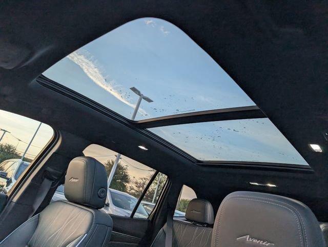 New 2026 Buick Enclave Avenir w/ Super Cruise Package FWD image 19
