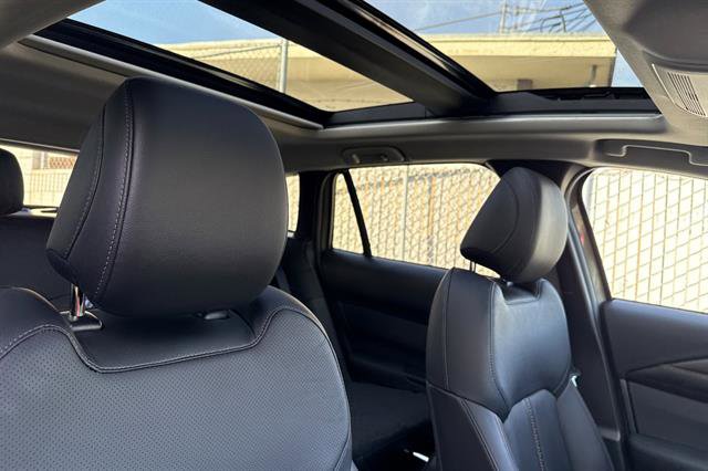 Certified 2025 MAZDA CX-50 AWD 2.5 Turbo w/ Weather Package image 18