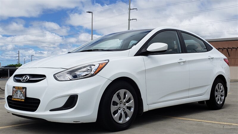 Used 2016 Hyundai Accent SE FWD image 1