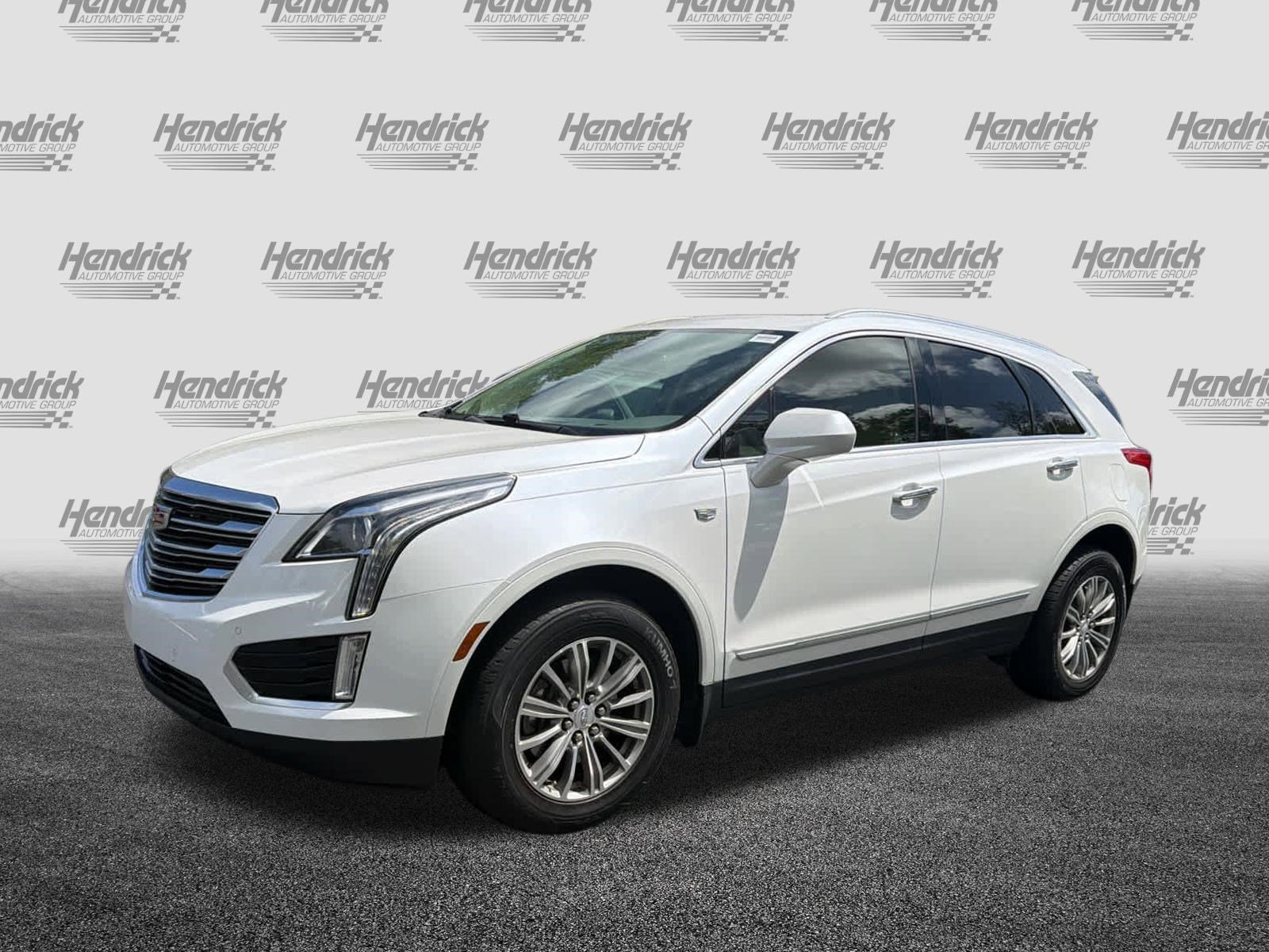 Used 2018 Cadillac XT5 Luxury w/ Driver Awareness Package image 8
