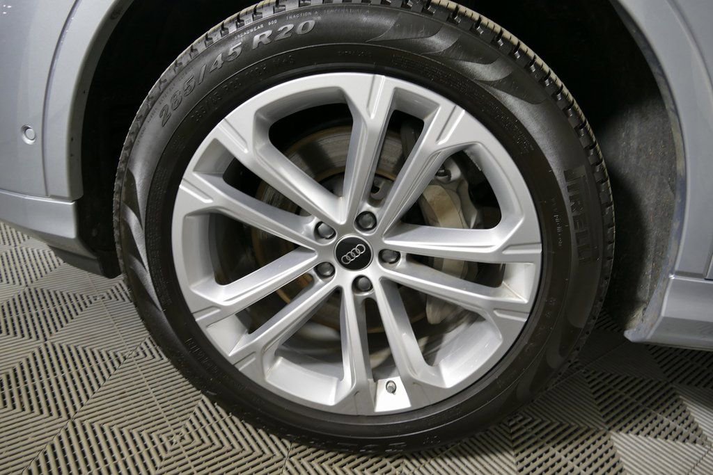 Used 2025 Audi Q7 3.0T Premium Plus AWD/4WD image 9