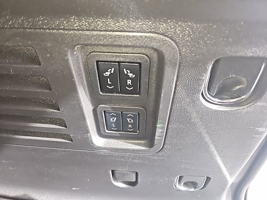Used 2024 GMC Acadia Denali w/ LPO, Floor Liner Package image 29