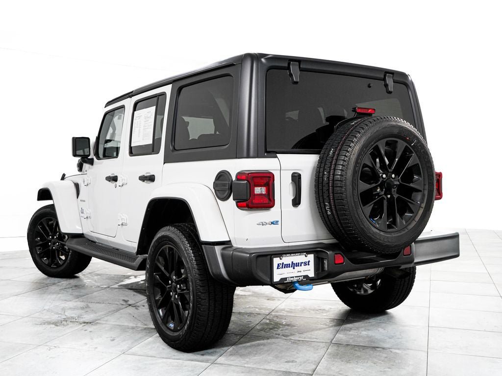Used 2023 Jeep Wrangler Unlimited Sahara w/ Cold Weather Group AWD/4WD image 5