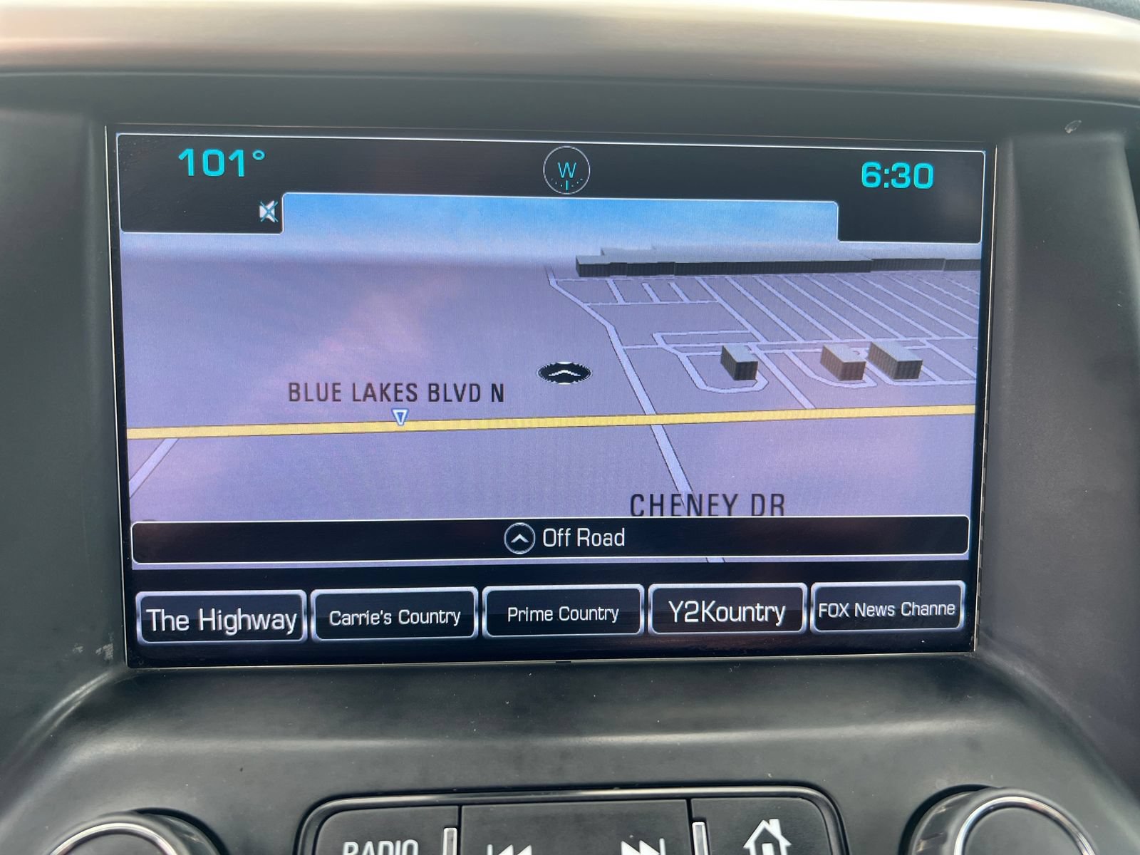 Used 2017 GMC Acadia Denali w/ Technology Package AWD/4WD image 20