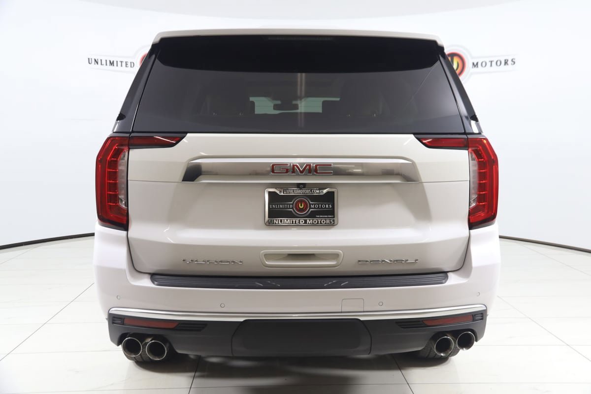 Used 2021 GMC Yukon XL Denali w/ LPO, Illumination Package AWD/4WD image 49