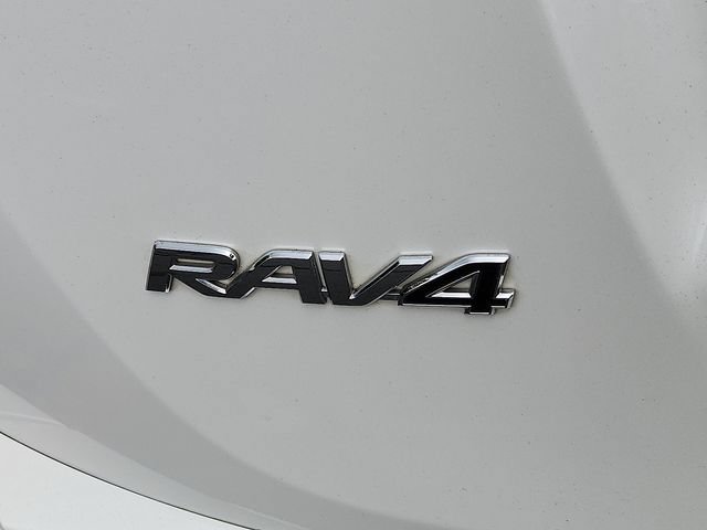 Used 2016 Toyota RAV4 Limited AWD/4WD image 30