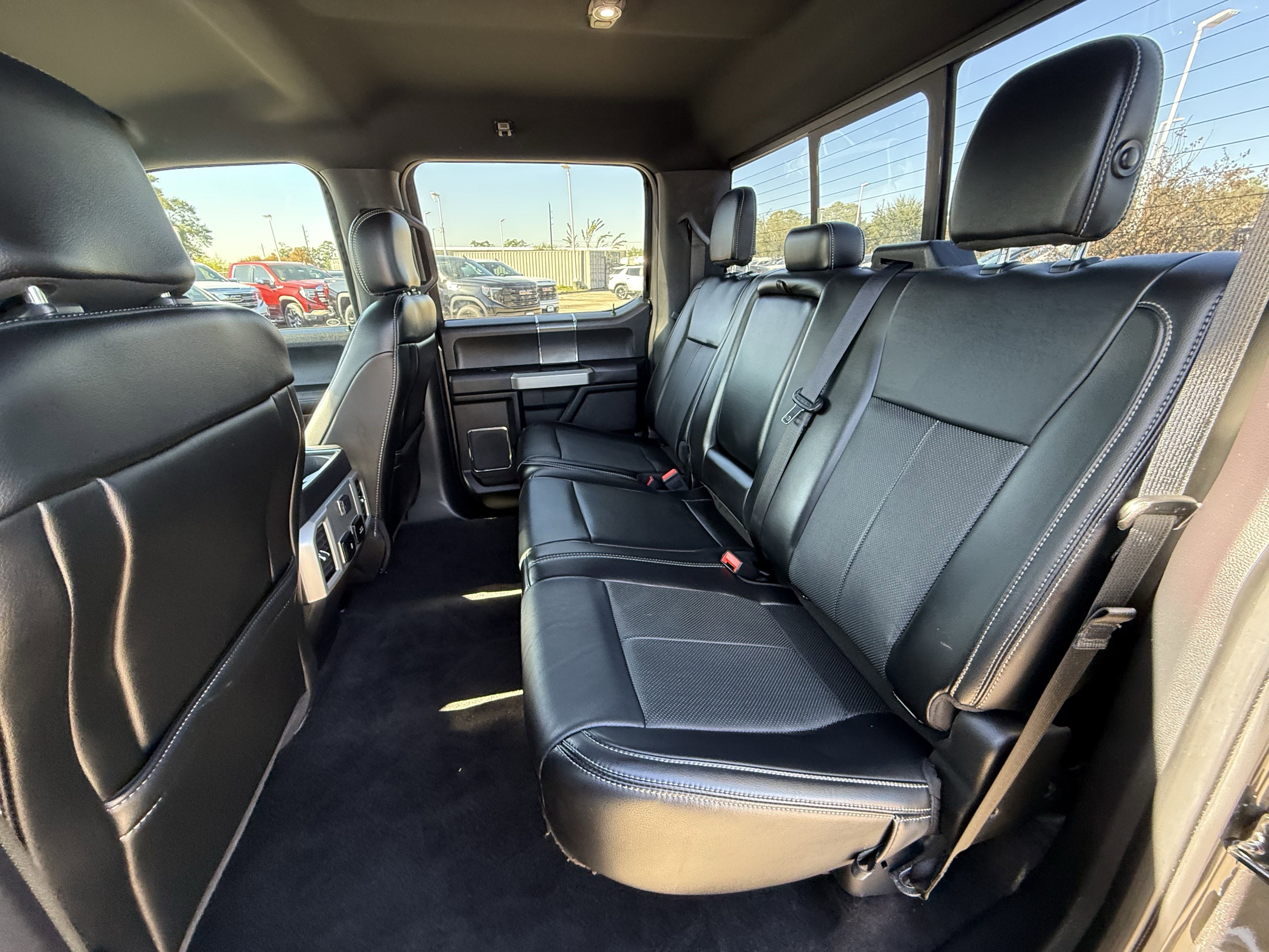 Used 2019 Ford F150 Lariat image 30