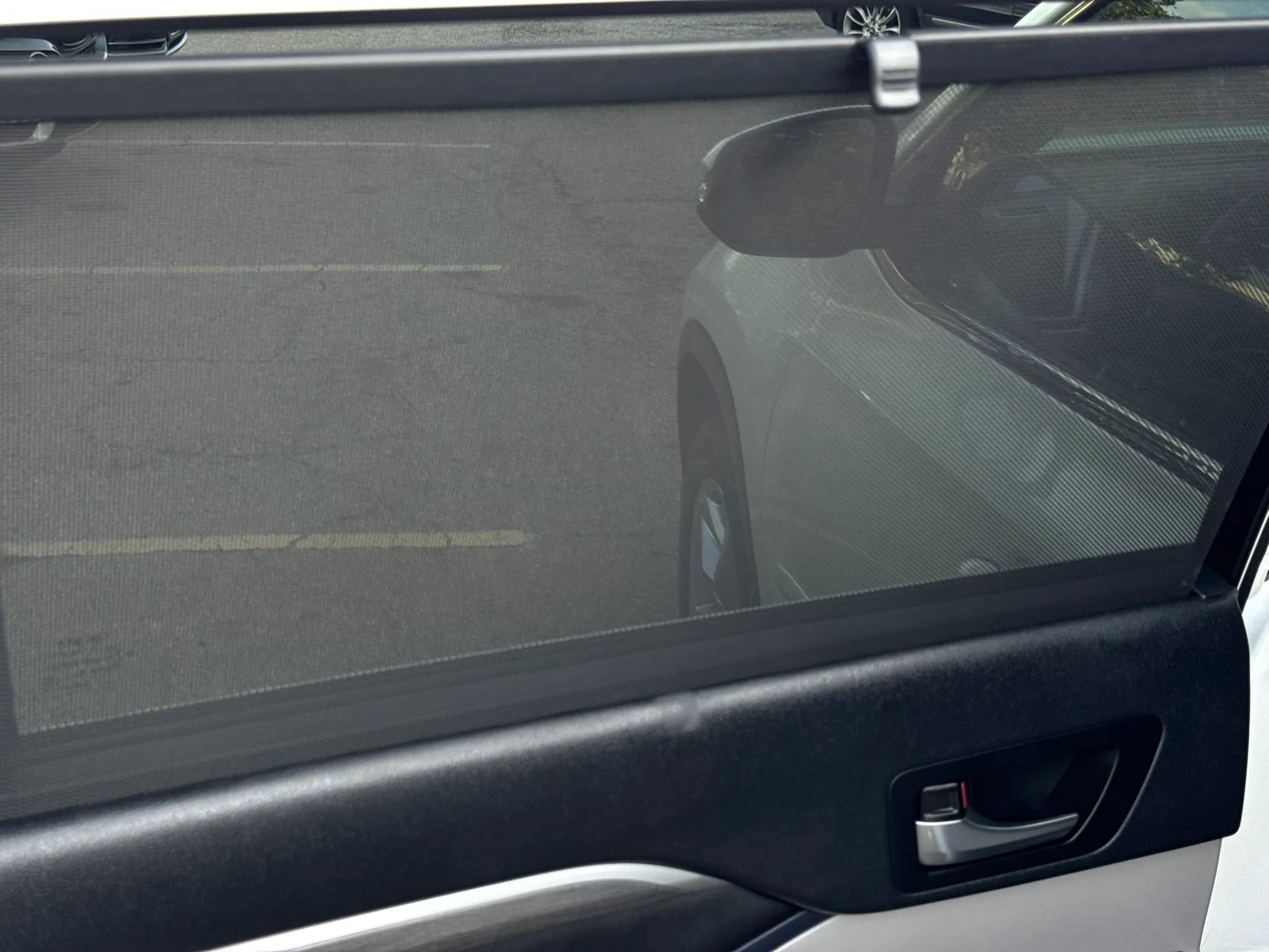 Used 2019 Toyota Highlander Limited FWD image 18