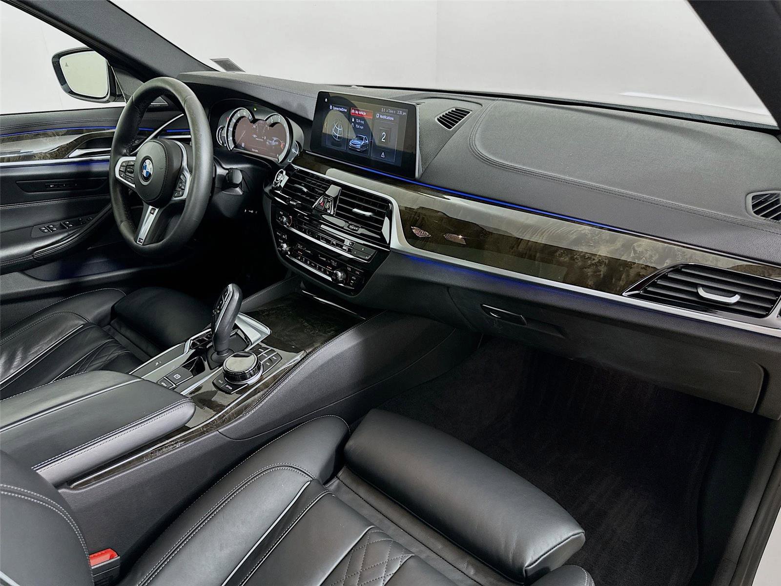 Used 2018 BMW M550i xDrive image 31