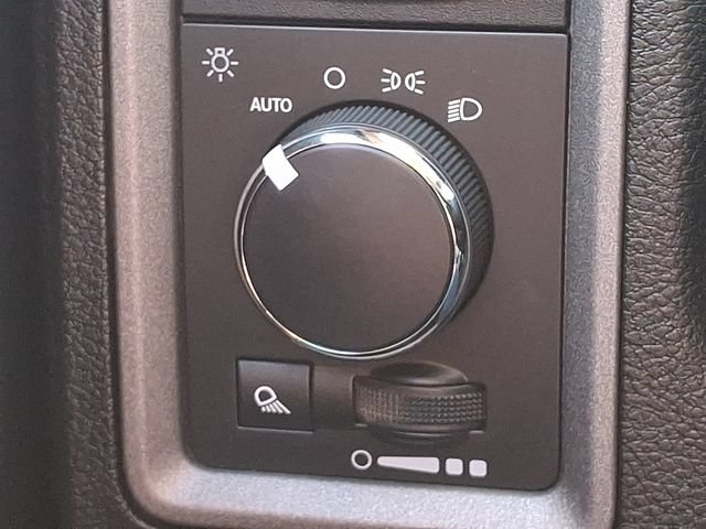 Used 2023 RAM 1500 Tradesman w/ Electronics Group RWD image 21