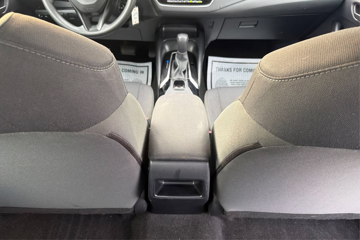 Used 2022 Toyota Corolla LE FWD image 19
