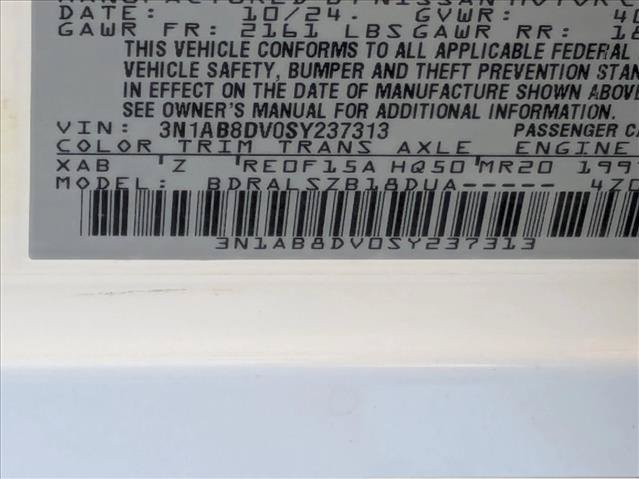 Used 2025 Nissan Sentra SR w/ SR Premium Package FWD image 22