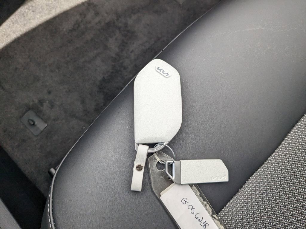 New 2025 Kia EV6 Light RWD image 36