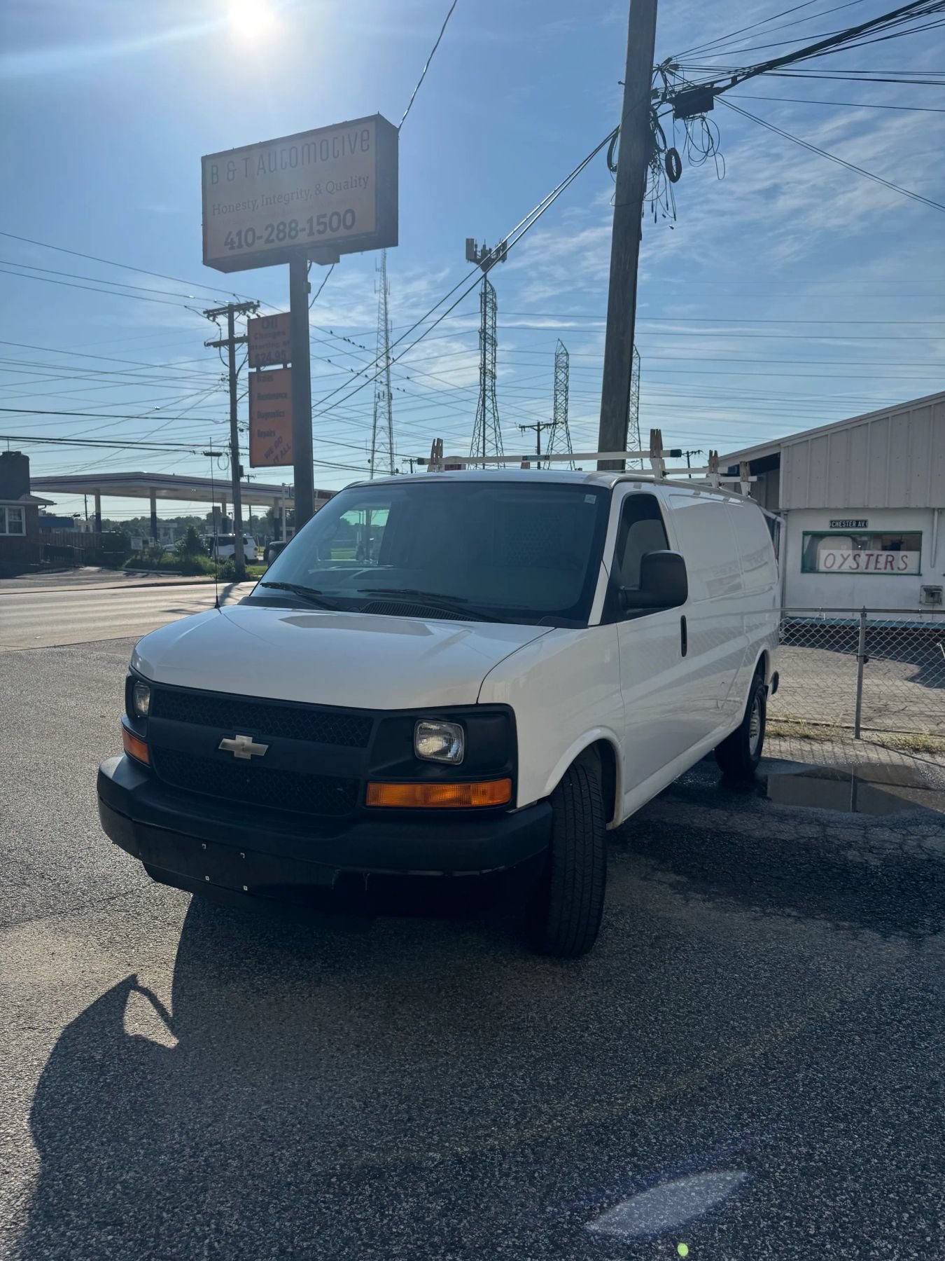 Used 2012 Chevrolet Express 2500 RWD image 3