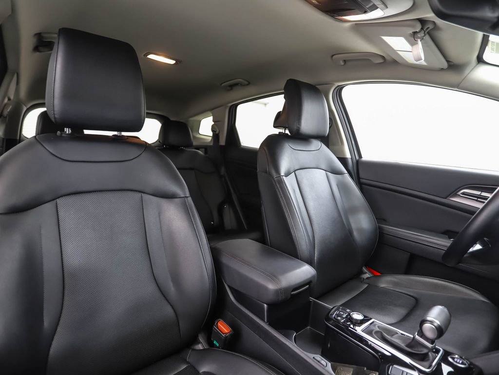 Used 2023 Kia Sportage EX image 32