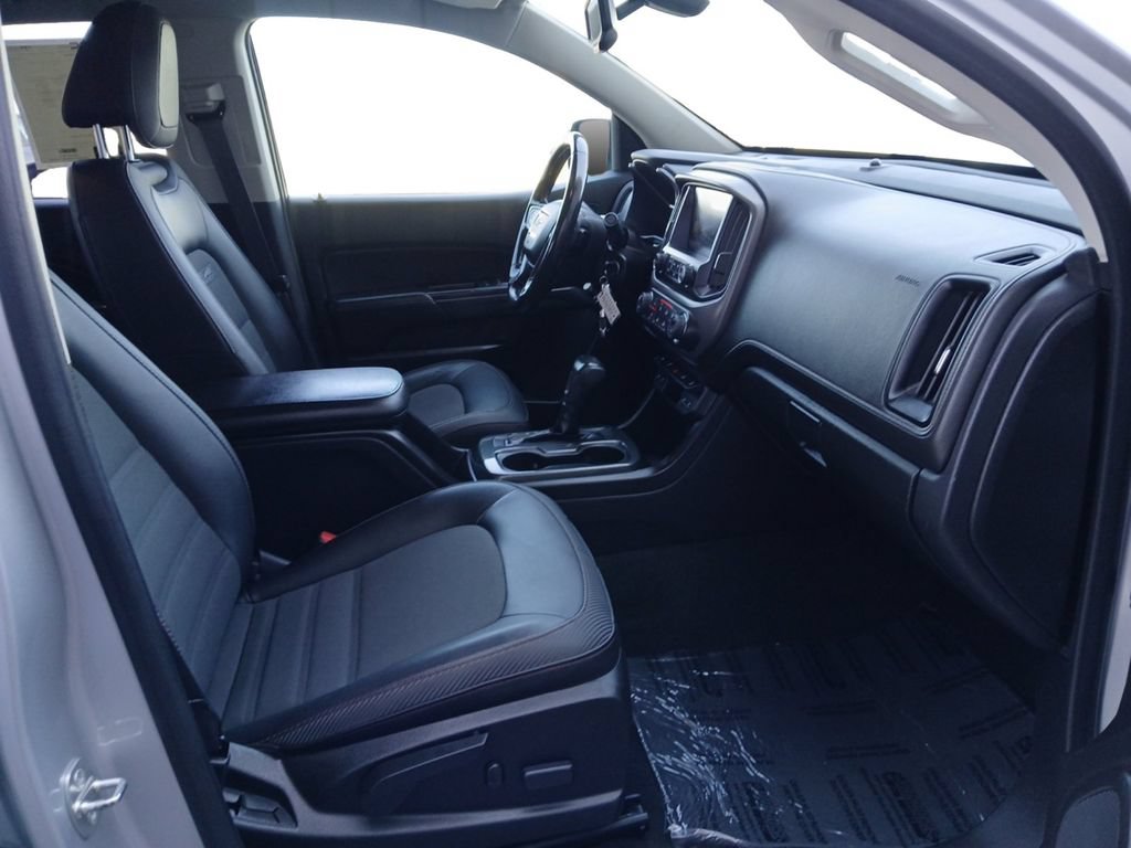 Used 2016 GMC Canyon SLE w/ All Terrain Package AWD/4WD image 24