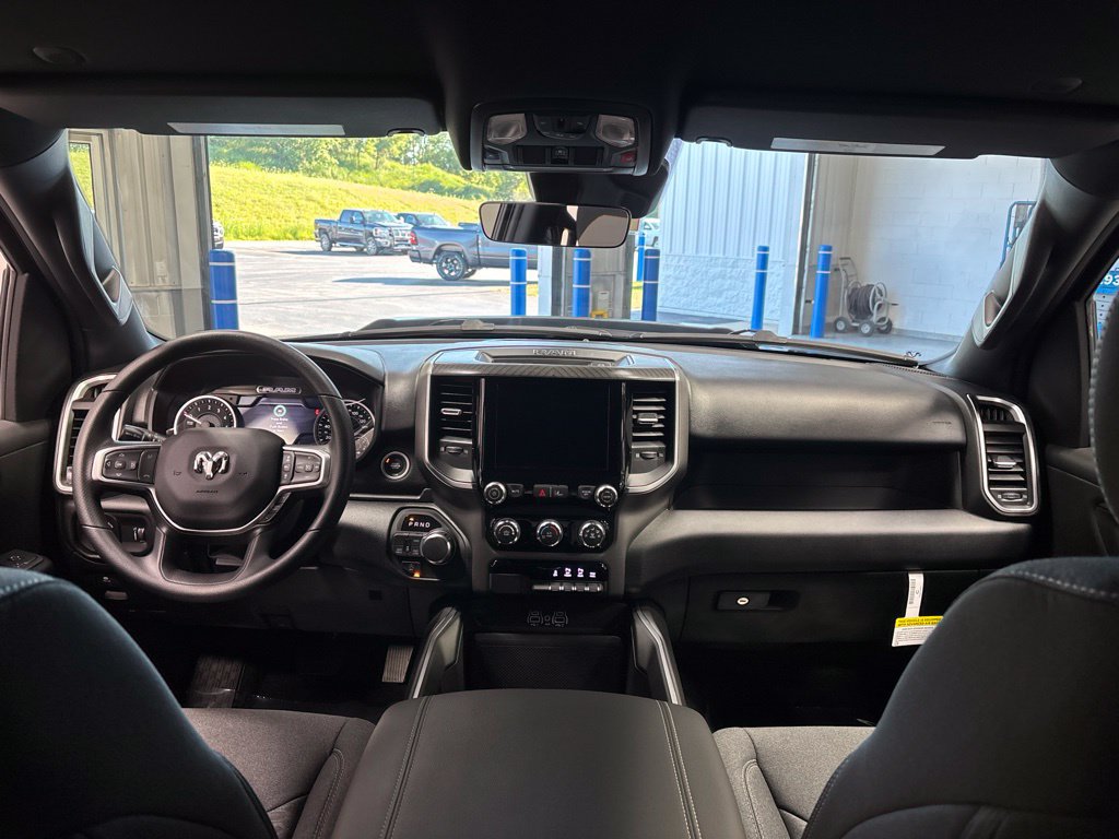 New 2026 RAM 1500 Express AWD/4WD image 11