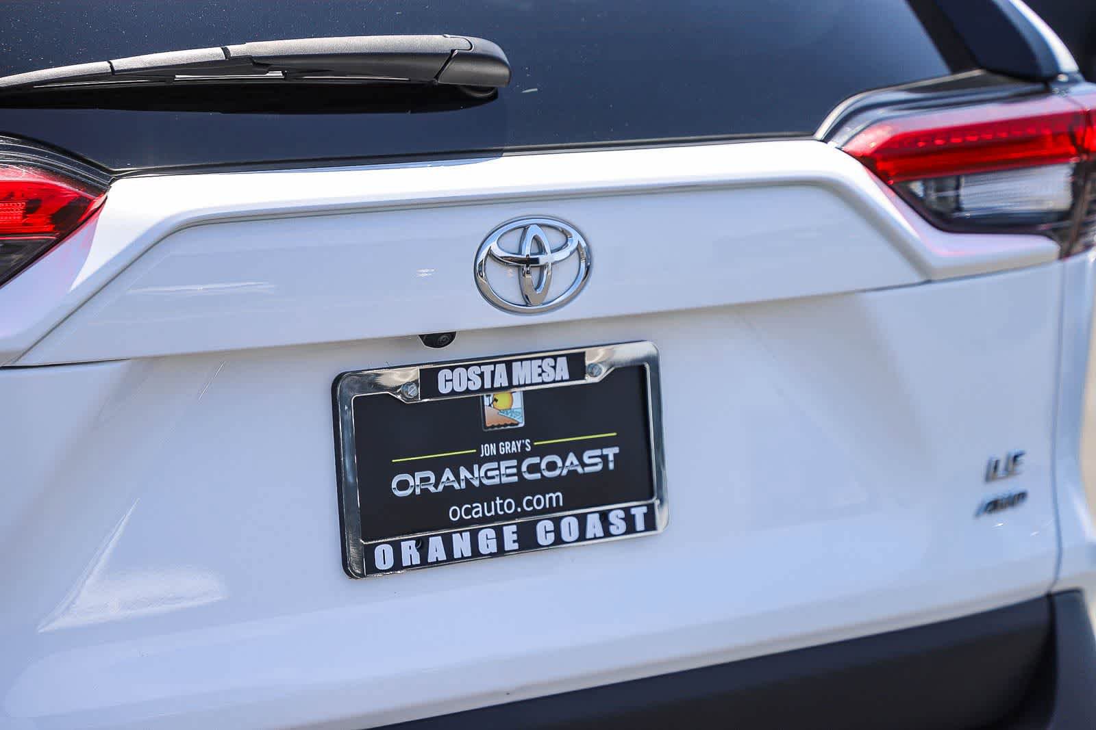 Used 2024 Toyota RAV4 LE AWD/4WD image 10