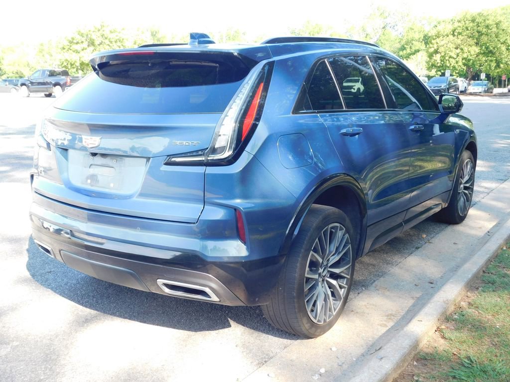 Used 2024 Cadillac XT4 Sport FWD image 11