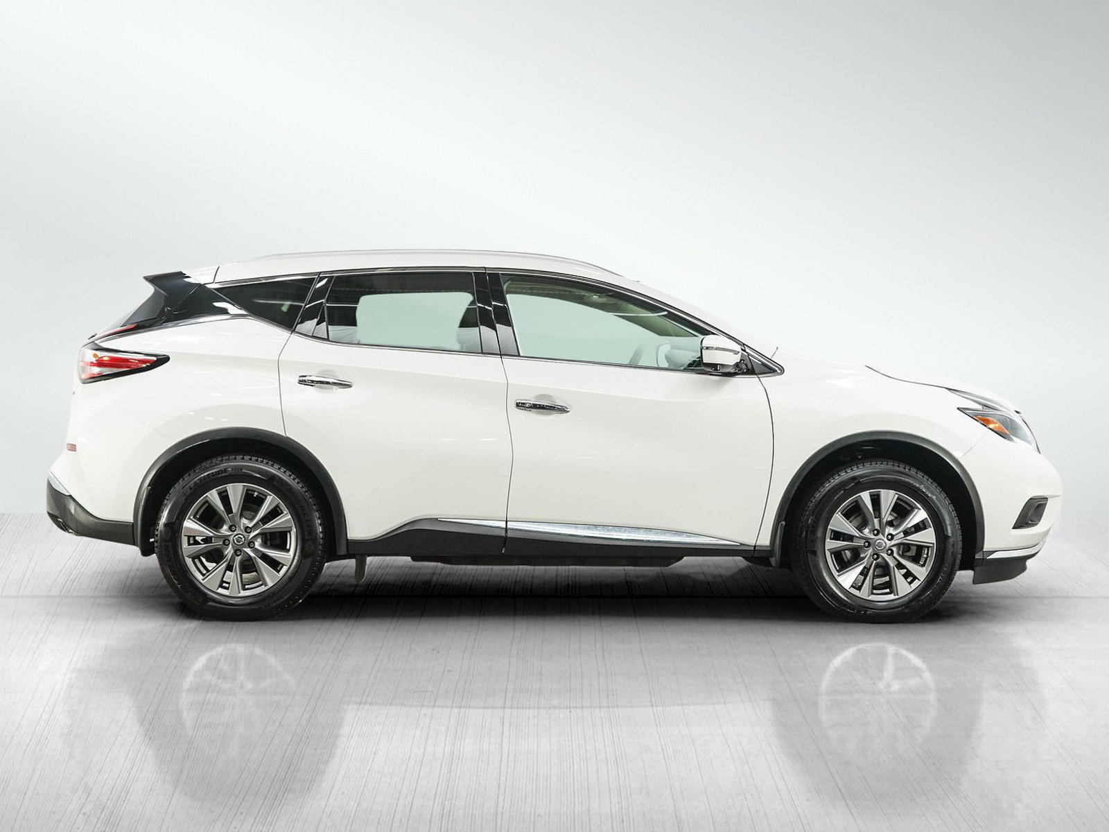 Used 2018 Nissan Murano SL w/ Moonroof Package AWD/4WD image 6