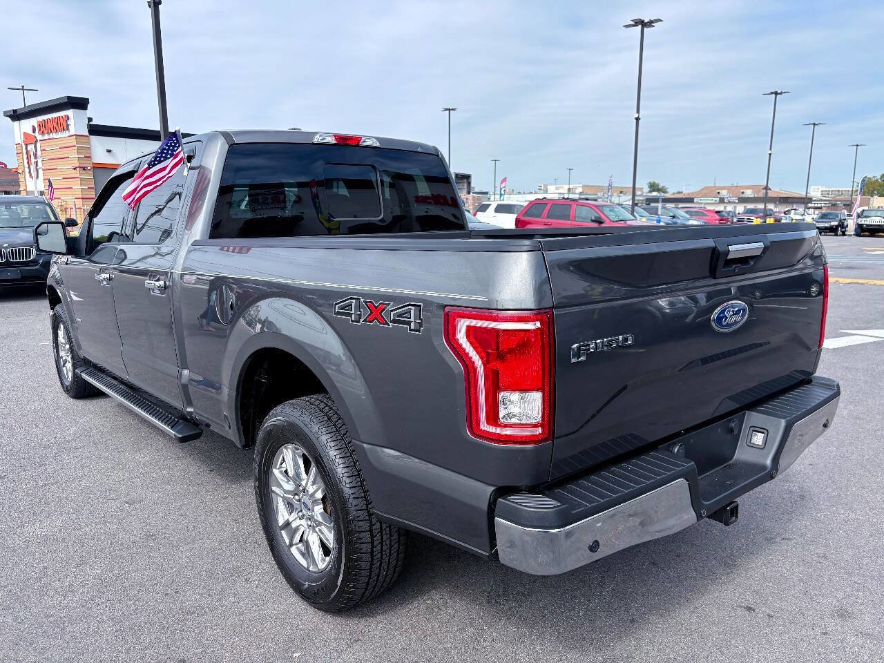 Used 2017 Ford F150 XLT w/ Equipment Group 302A Luxury AWD/4WD image 4