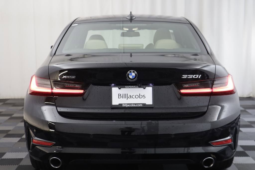 Used 2022 BMW 330i xDrive Sedan w/ Premium Package 2 AWD/4WD image 15