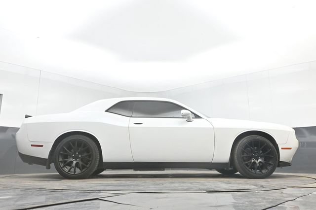 Used 2015 Dodge Challenger SXT Plus RWD image 43