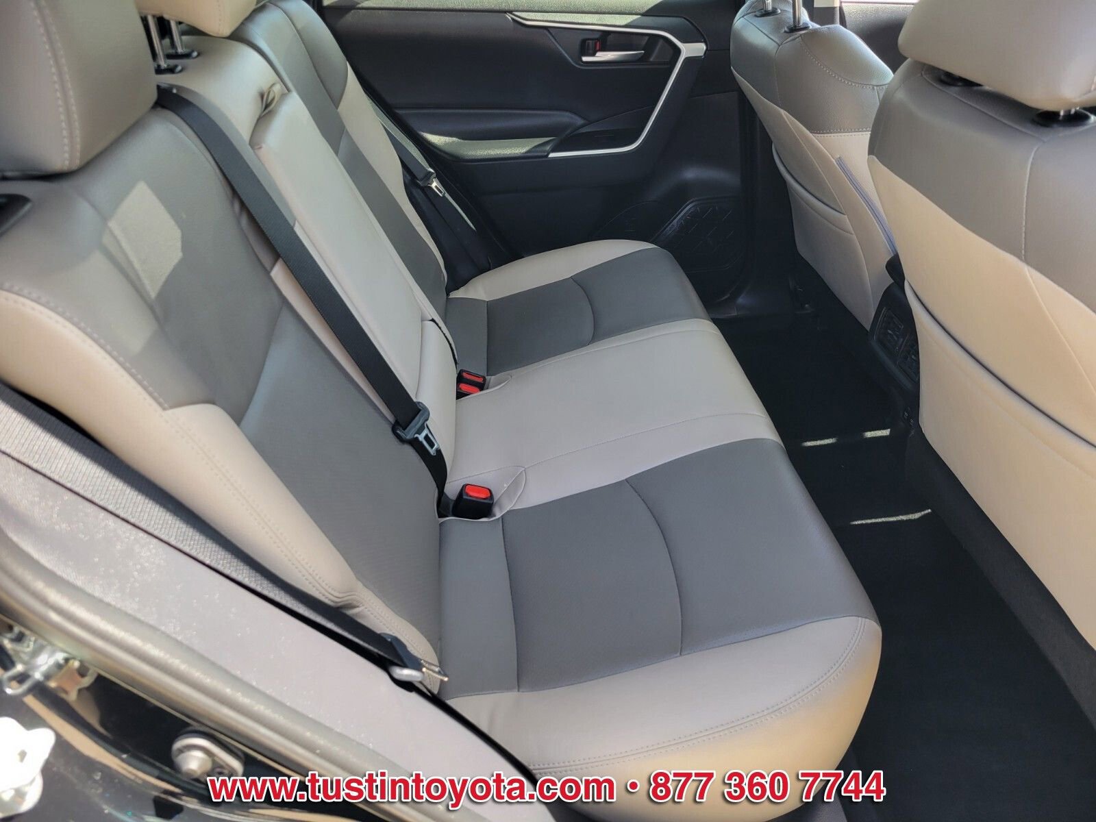 Certified 2020 Toyota RAV4 XLE w/ All Weather Liner Package image 14