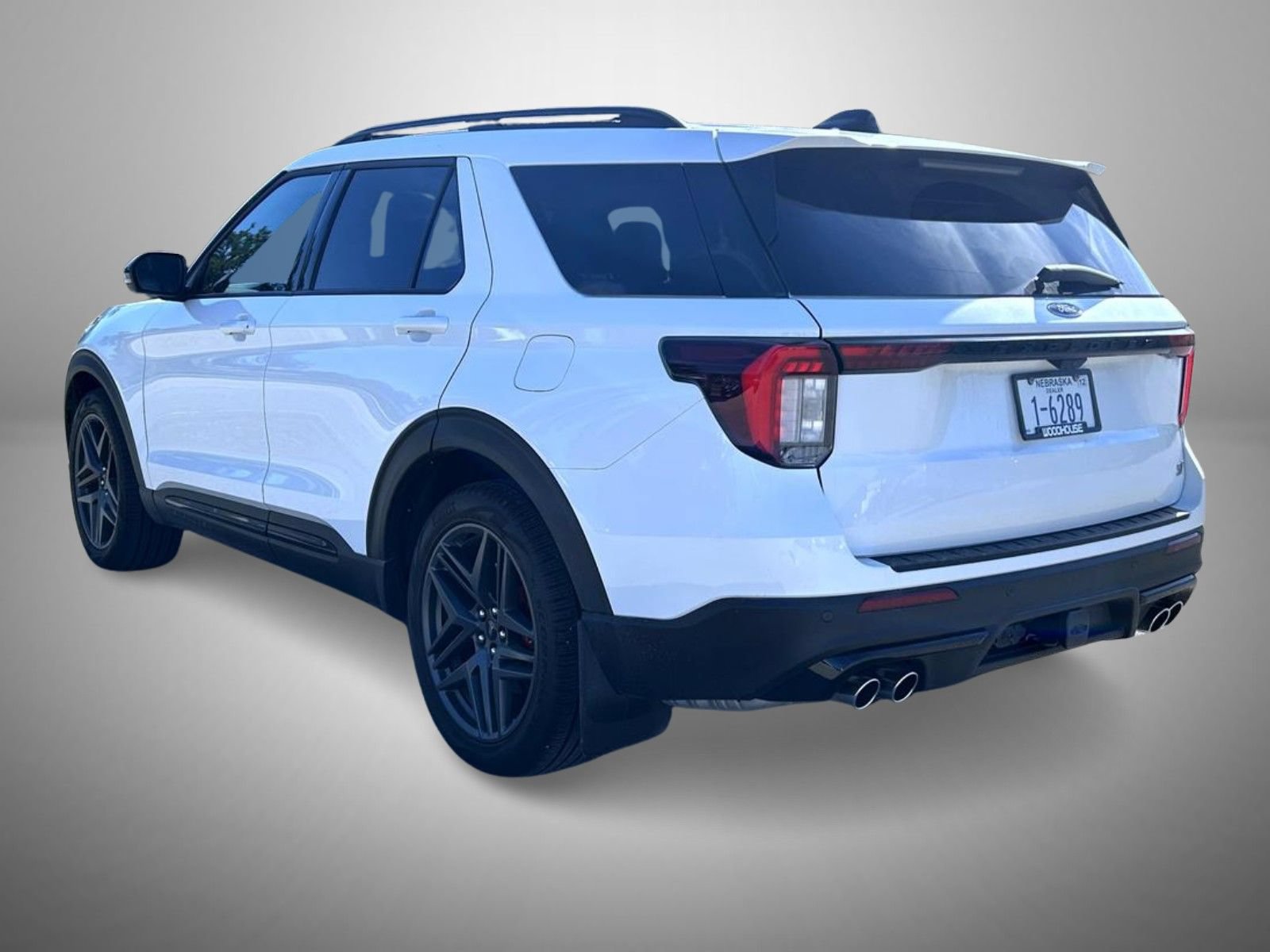 Used 2025 Ford Explorer ST AWD/4WD image 7