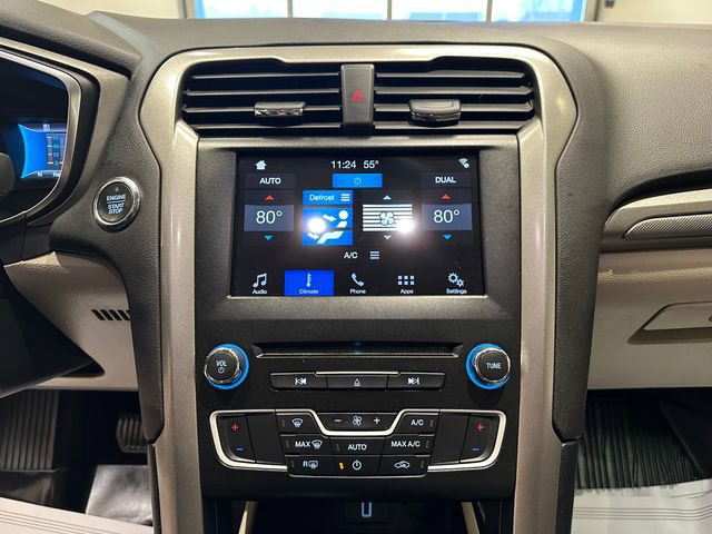 Used 2018 Ford Fusion SE image 10