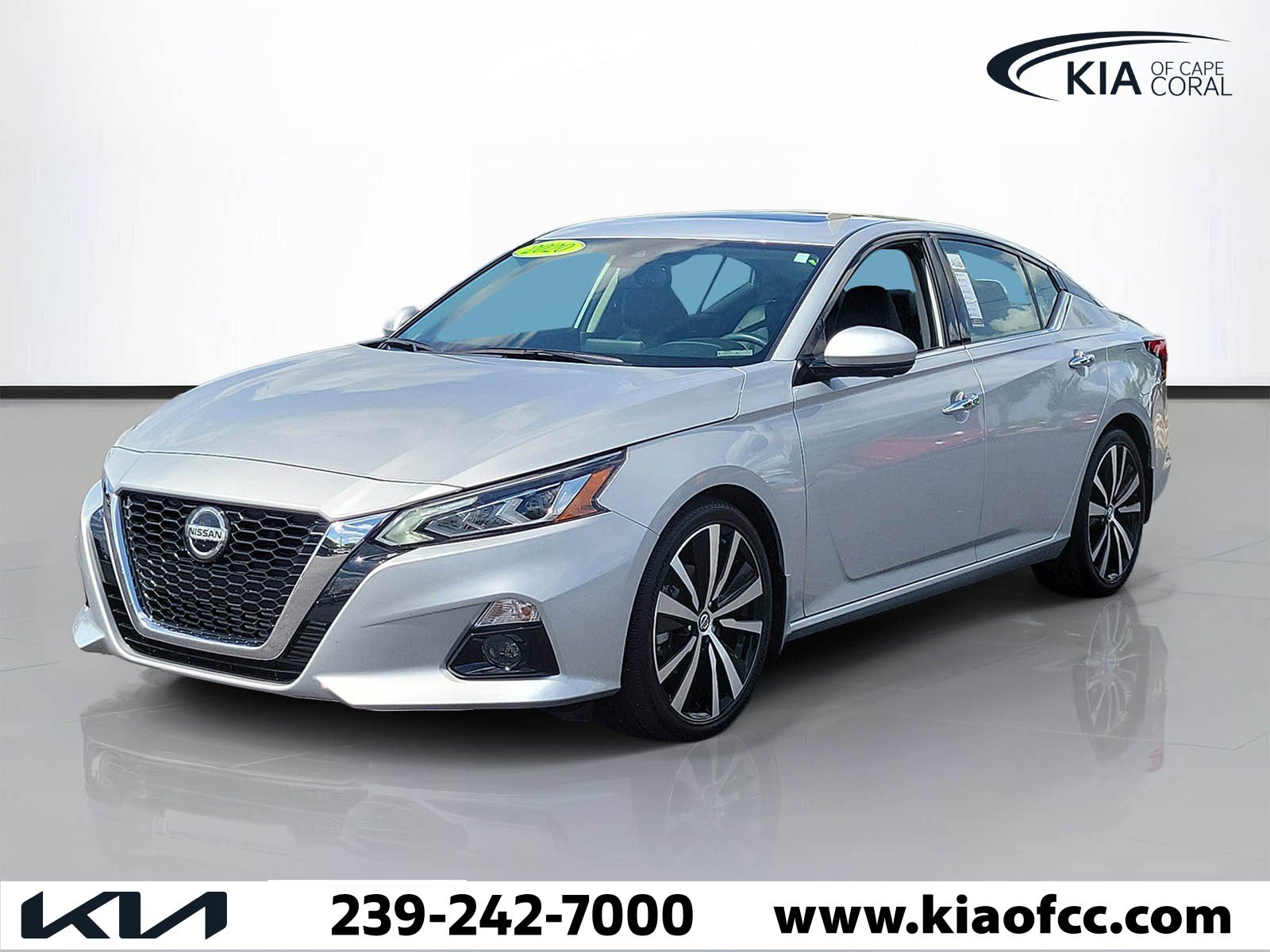 Used 2020 Nissan Altima 2.0 Platinum FWD image 3