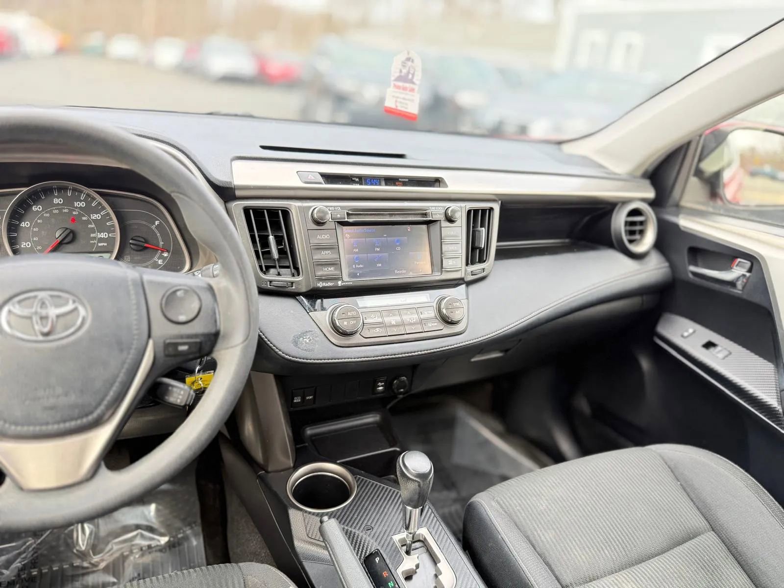 Used 2015 Toyota RAV4 XLE w/ Four Season Floor Mat Package image 21